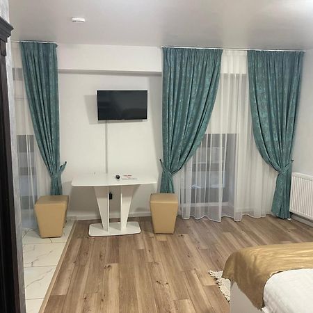 Grey Boutique Hotel Palas Iasi Exterior photo