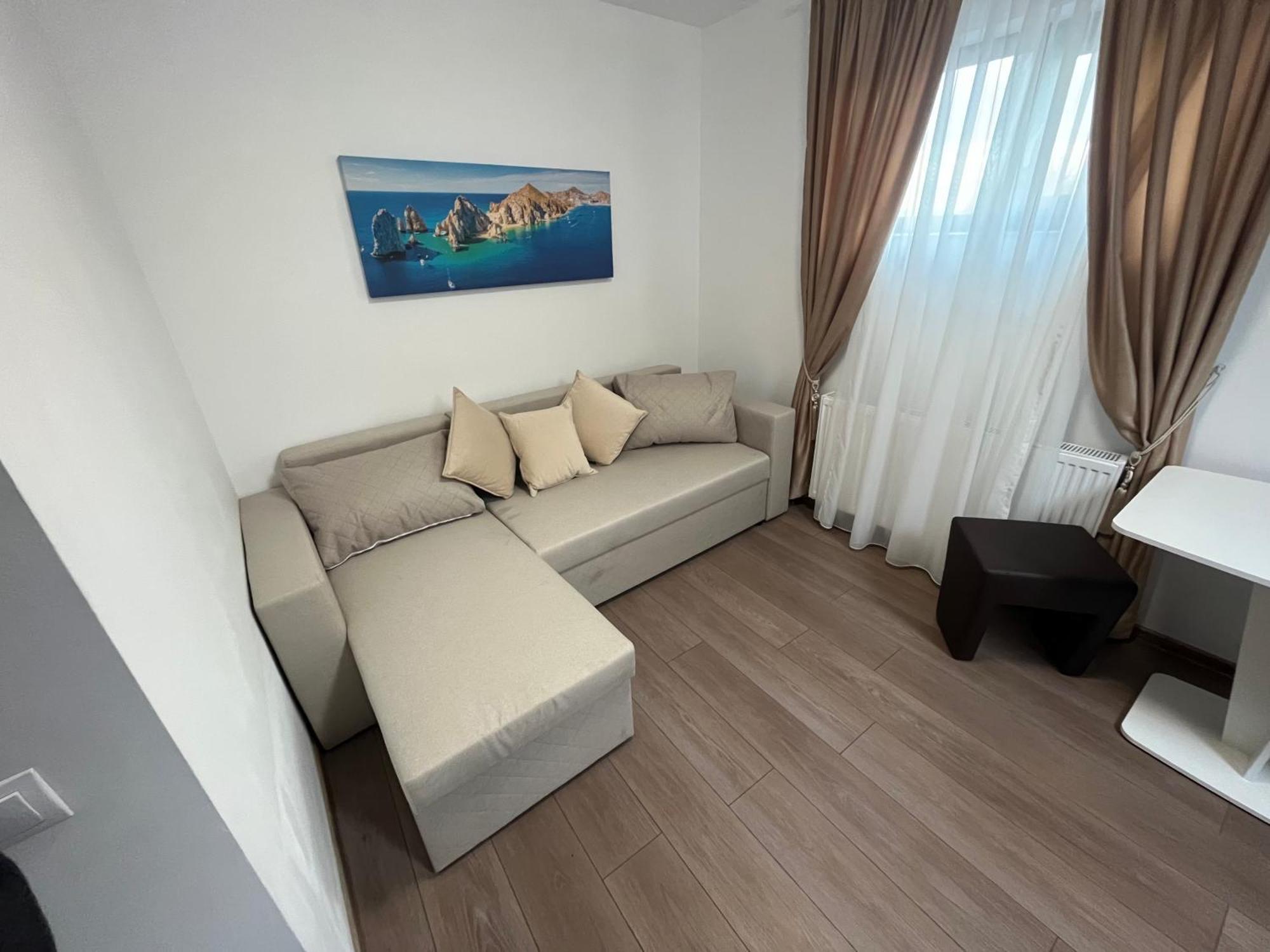 Grey Boutique Hotel Palas Iasi Exterior photo
