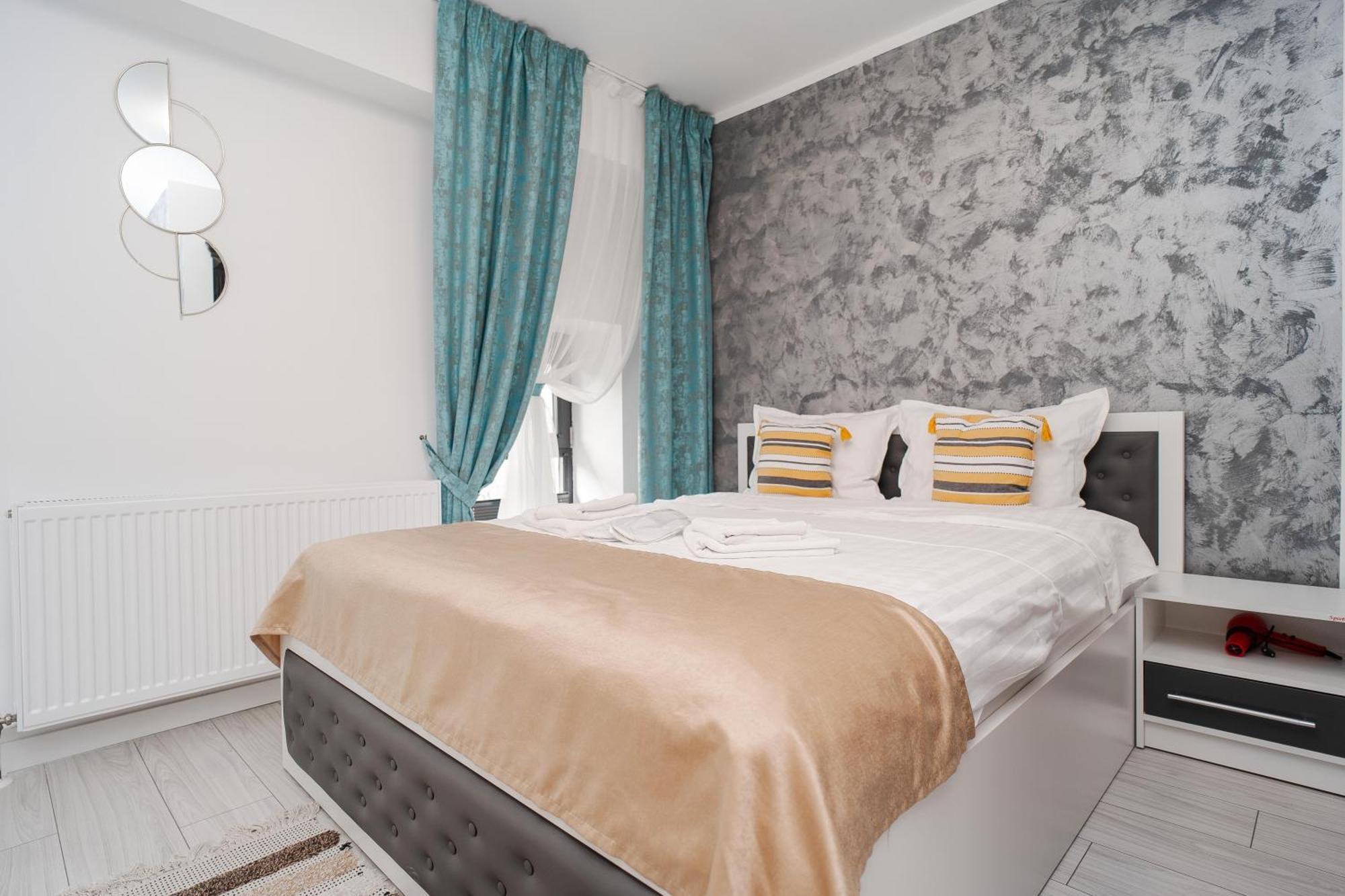 Grey Boutique Hotel Palas Iasi Exterior photo