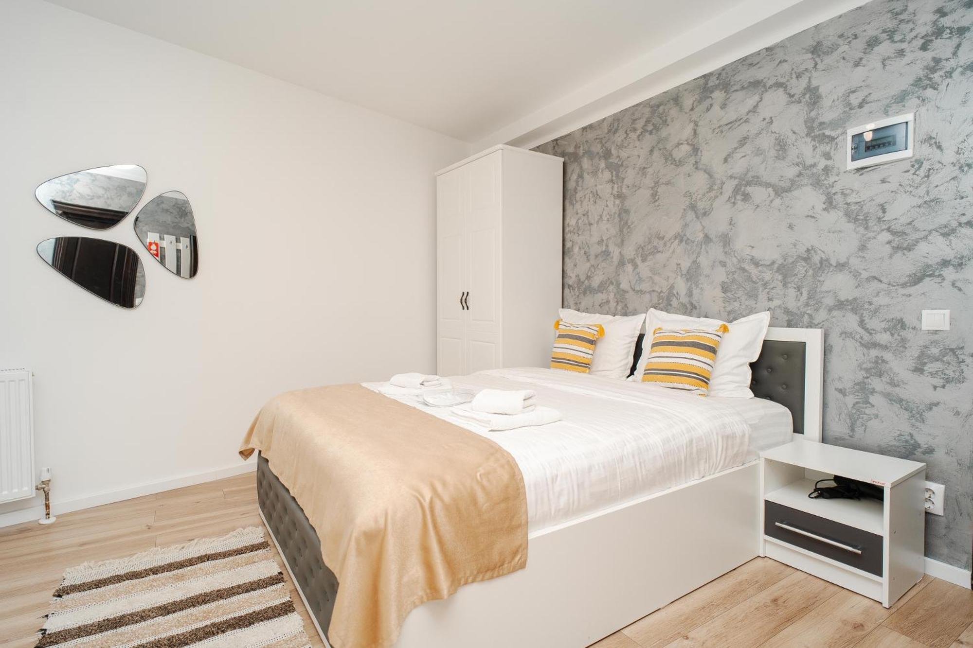 Grey Boutique Hotel Palas Iasi Exterior photo